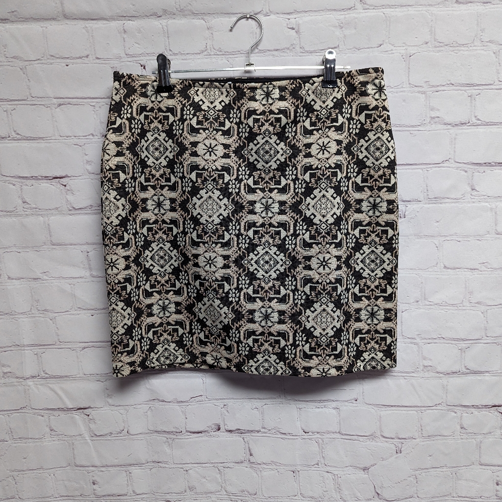 Xhilaration Pattern Pencil Skirt Medium 754